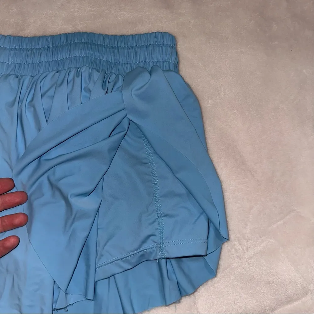 Light blue "tulip" shorts - Image 3