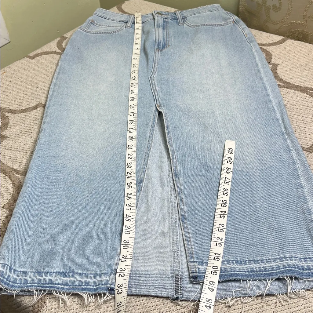 Hollister Ultra High Rise front slit Maxi denim skirt, size 6 - Image 3