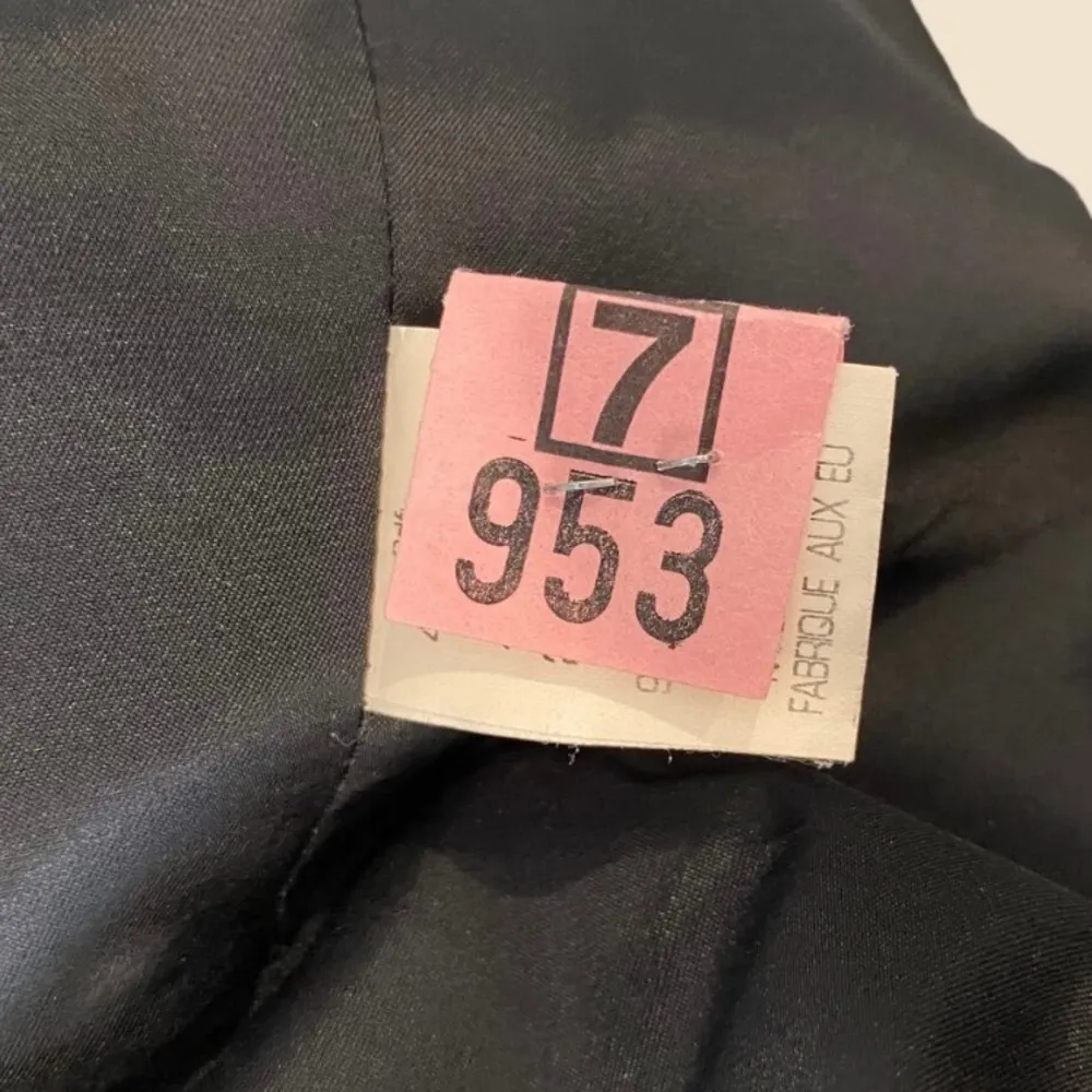 Theory Single Breasted Wool Blazer - Image 10