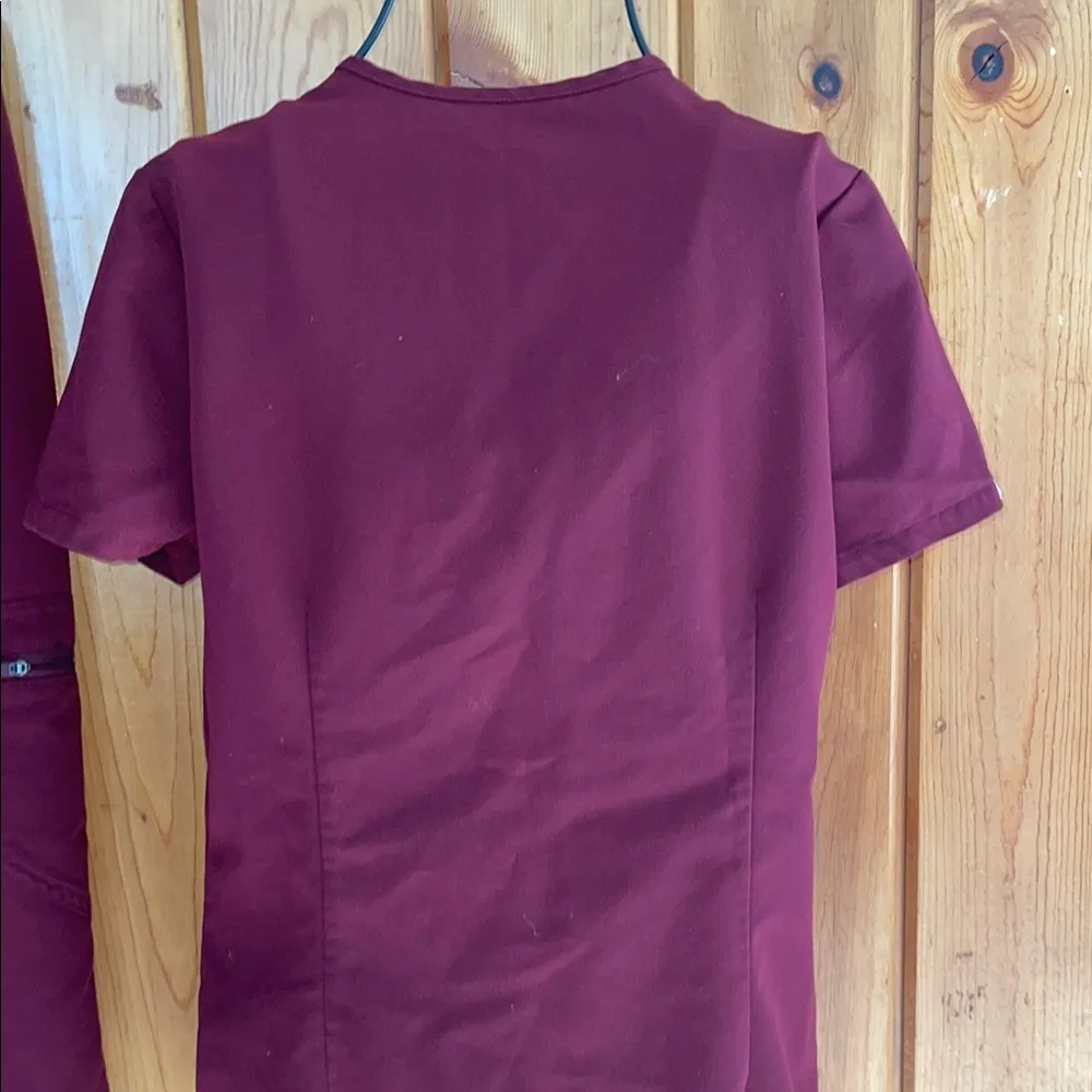 Fig Set Stylish burgundy scrub with top and jogger pants nurse scrubs fig - Image 14