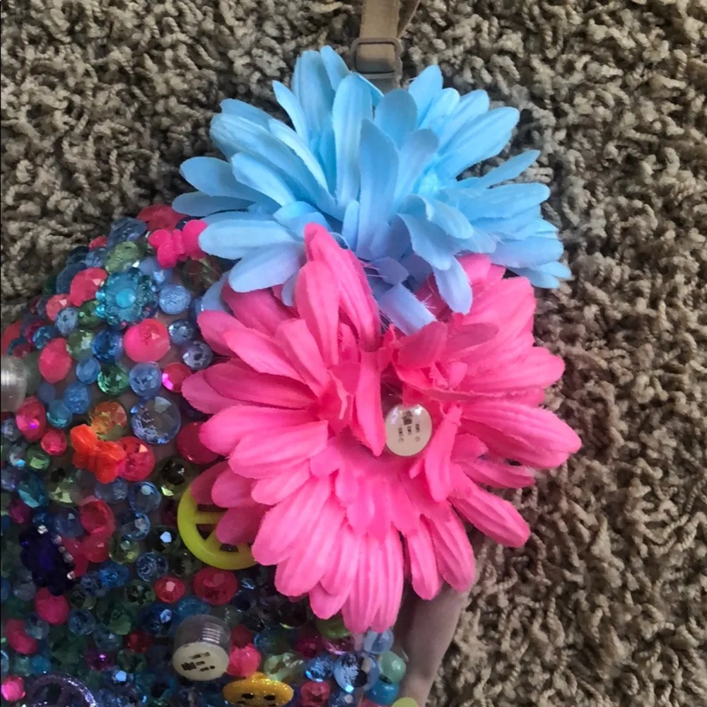 Rave EDC Vegas bra 34D or costume Tan Size undefined - Image 5