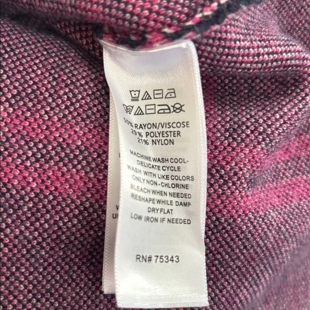 Tahari Funnel Neck Tartan Plaid Sweater Sz XL Navy Pink Cozy Winter Casual - Image 5