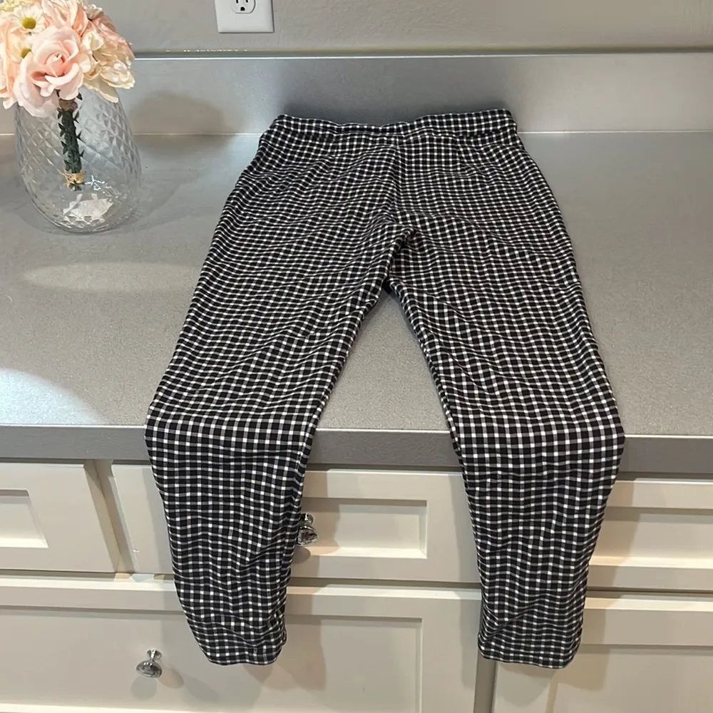 Forever 21 leggings - Image 2