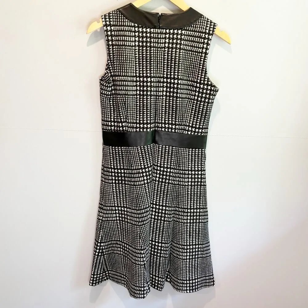 J. McLaughlin Houndstooth Sleeveless Fit & Flare Scuba Knit Dress - Medium - Image 3