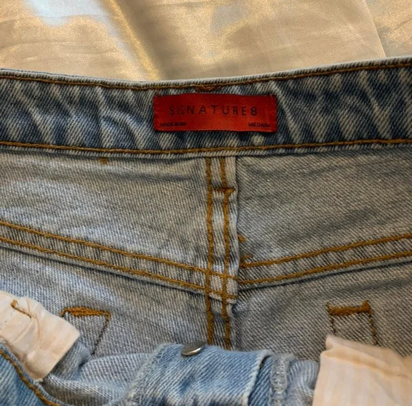 Signature 8  Light Wash Ripped Jean Shorts - Image 6
