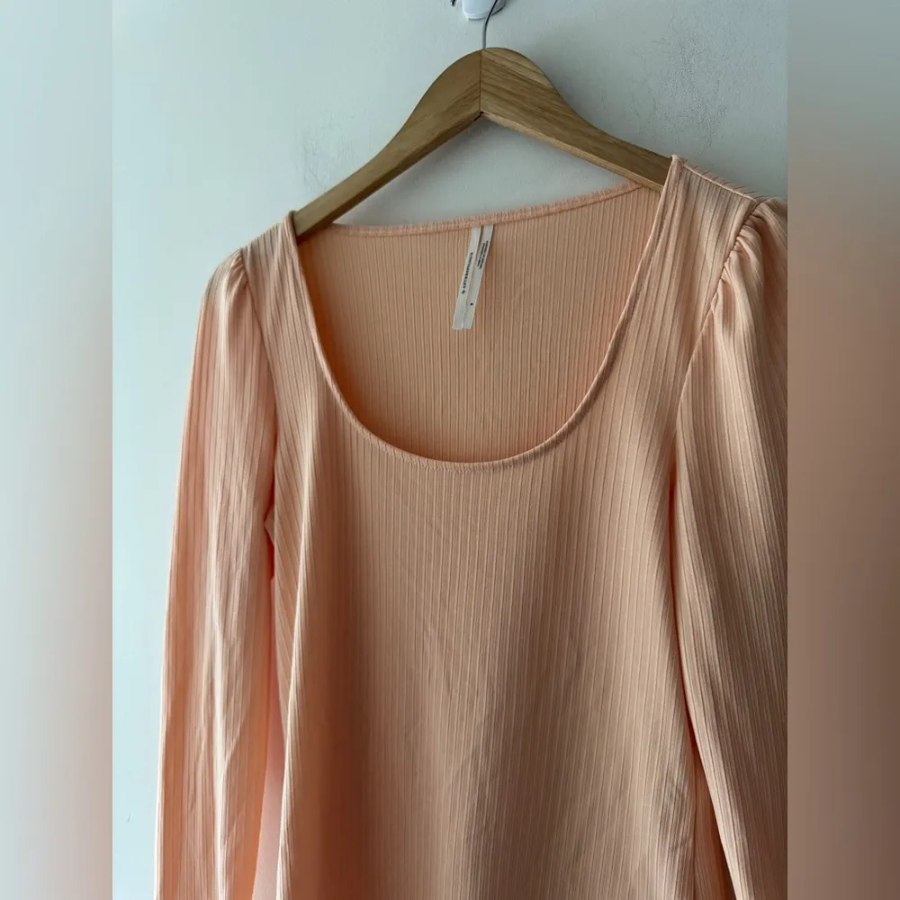 Anthropologie Ribbed Long Sleeve Scoop Neck Top Peachy Pink - Image 5