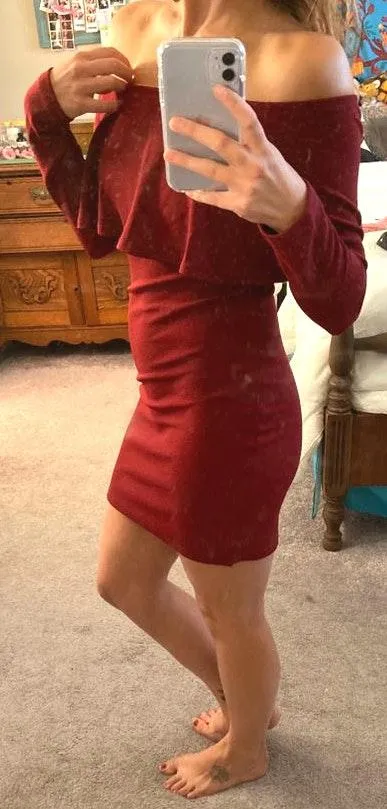 SheIn Red Off The Shoulder Dress - Image 2