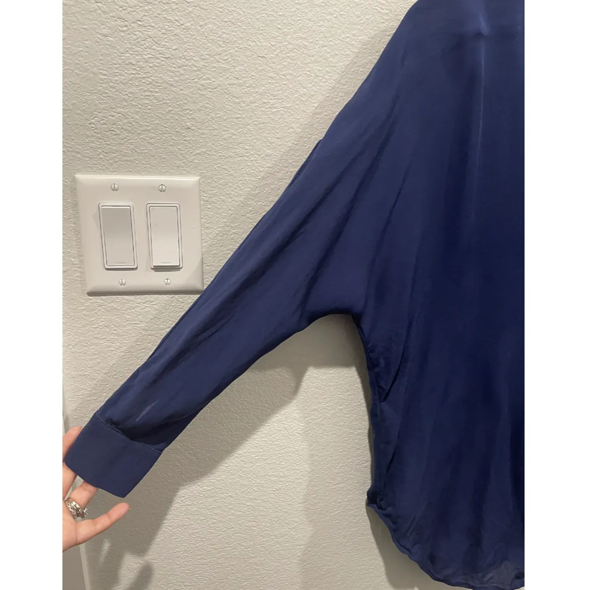 Vince . Silk Banded Navy Collar Blouse - Image 4