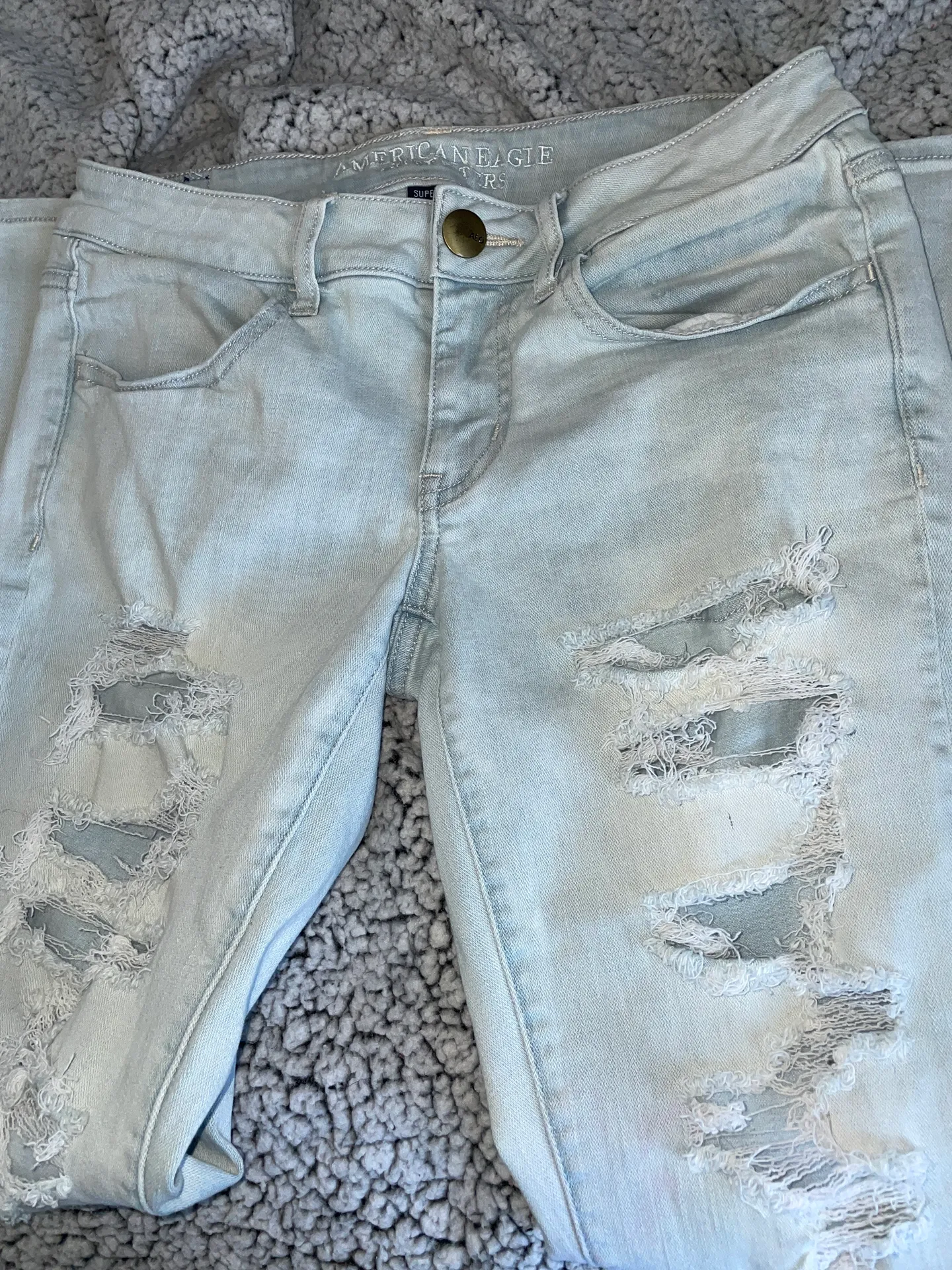 American Eagle Light Wash Jeans - Image 2