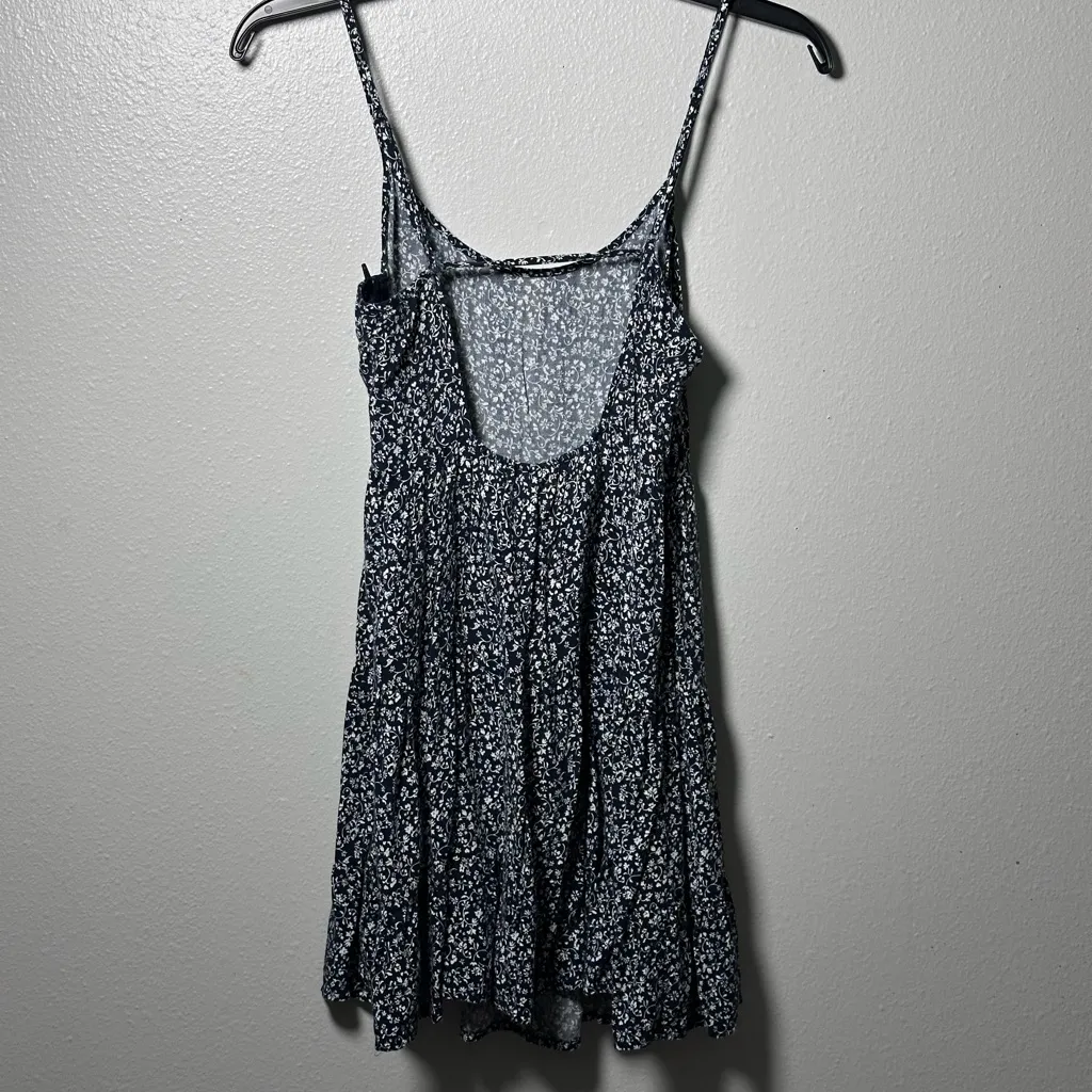 Divided By H&M Women Navy Blue/Black Floral Backless Dress Size 4. - Image 5