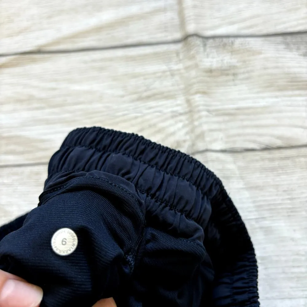 Lululemon Hotty Hot Short II 2.5" True Navy Women Size 6 - Image 5