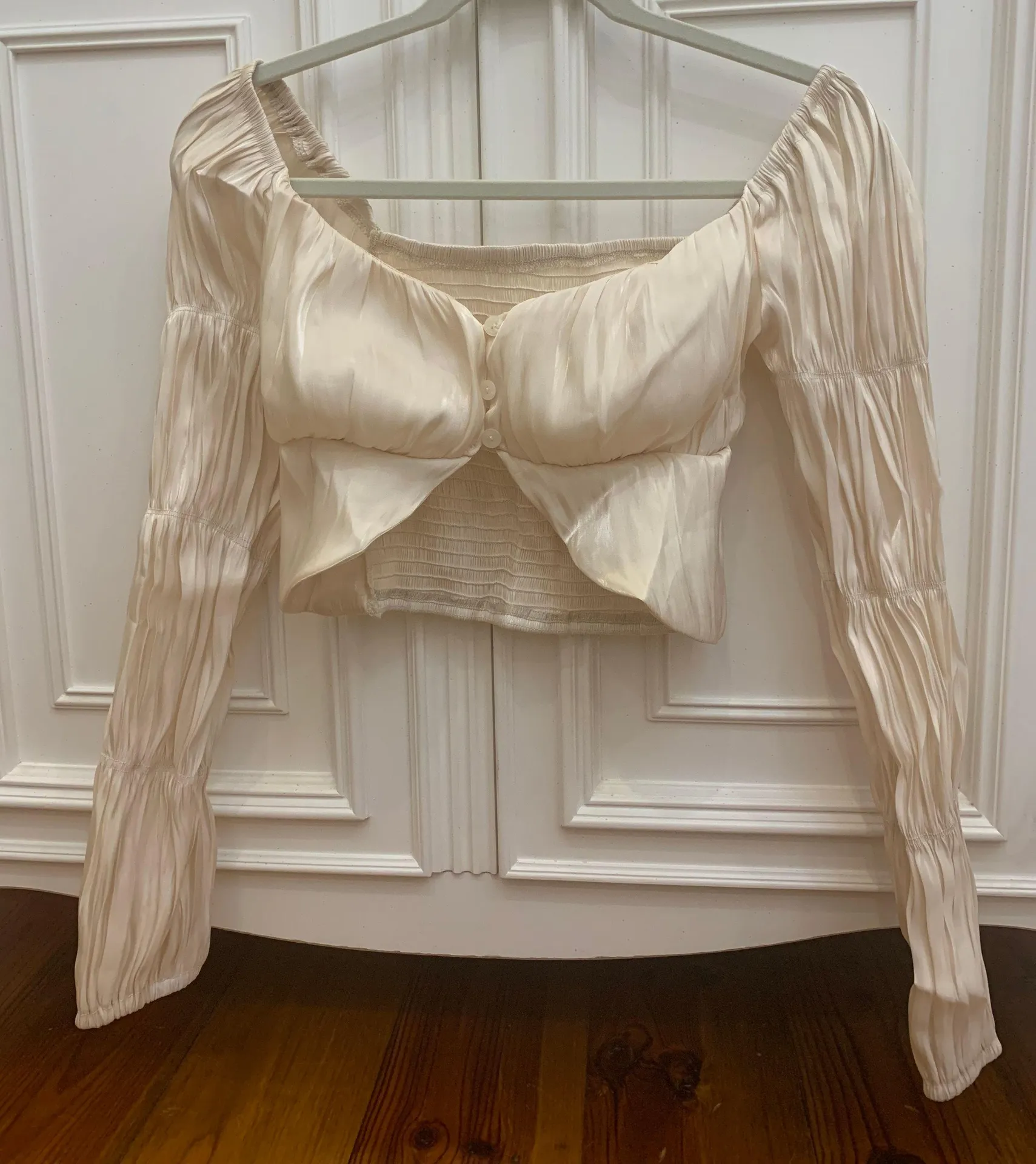 Hudson and Bailey Boutique Puff sleeve top - Image 3