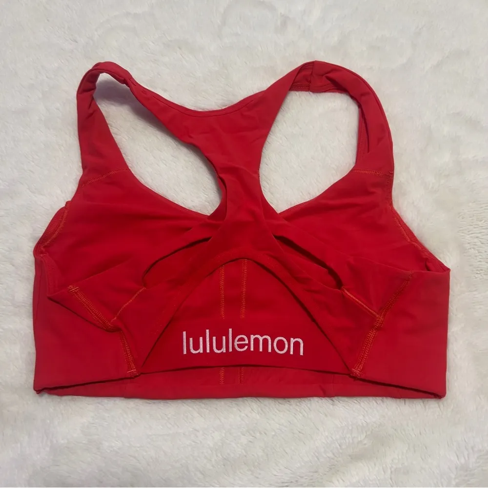 Re  sports bra - Image 2