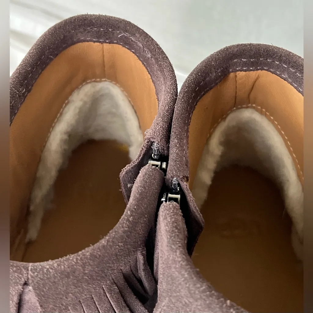 UGG  Kennadi Taupe/Gray Suede Fringe Booties, Women’s 9 - Image 4