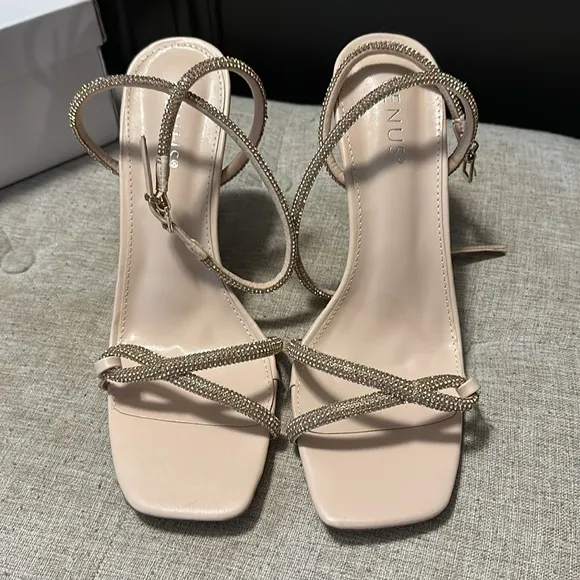 Venus Women's Strappy Gold Heels - Image 2