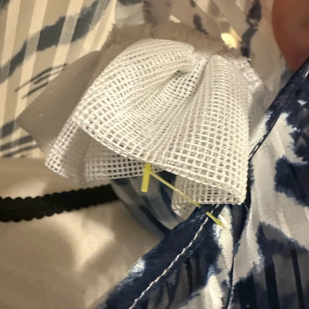 Aqua | Navy and White Patterned Blouse - Image 4