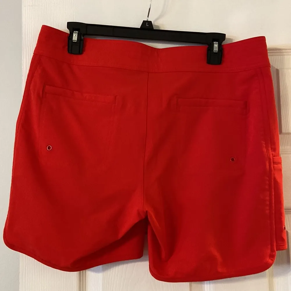 Athleta Shorts size 12 color red BNWOT length 16” waist 36” - Image 3