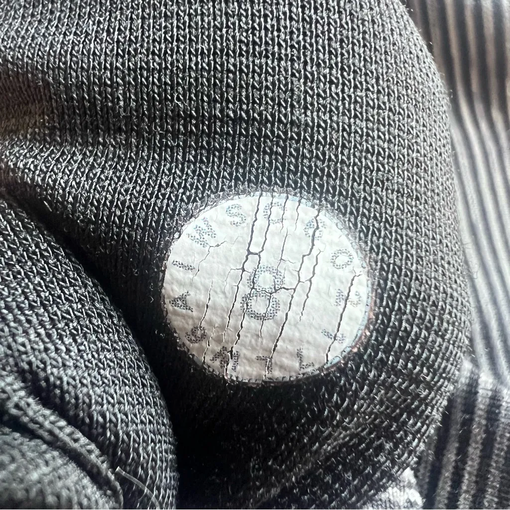 Lululemon  Women's Heather Gray 17 Cropped Leggings Size 8 - Image 7