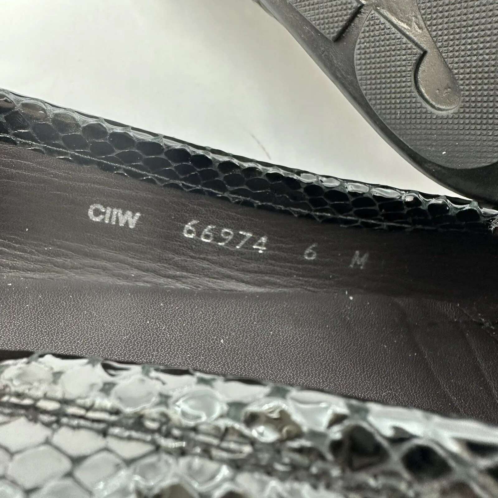 Stuart Weitzman Women’s  Black Leather Snake Skin Loafers Buckle - Image 12