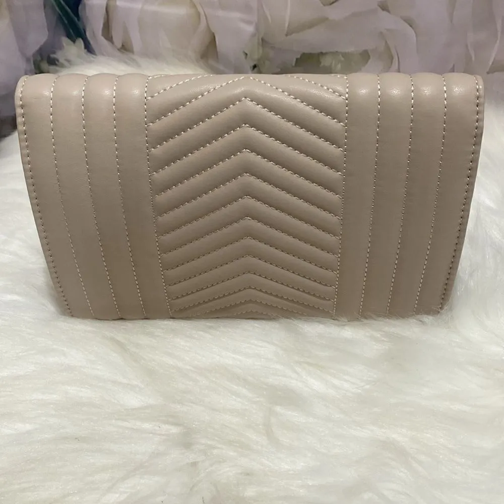 Badgley Mischka crossbody - Image 3