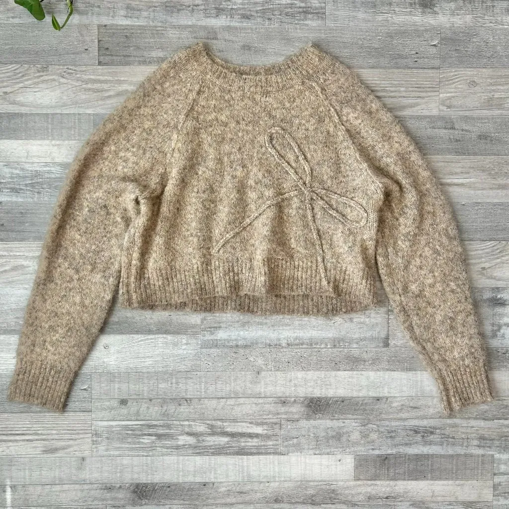 American Eagle Beige Cozy Bow Crop Long Sleeve Sweater Boxy Fit Size XL - Image 2
