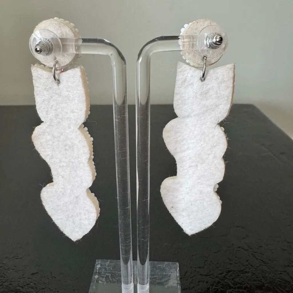 Valentine’s Day Hand - Image 4