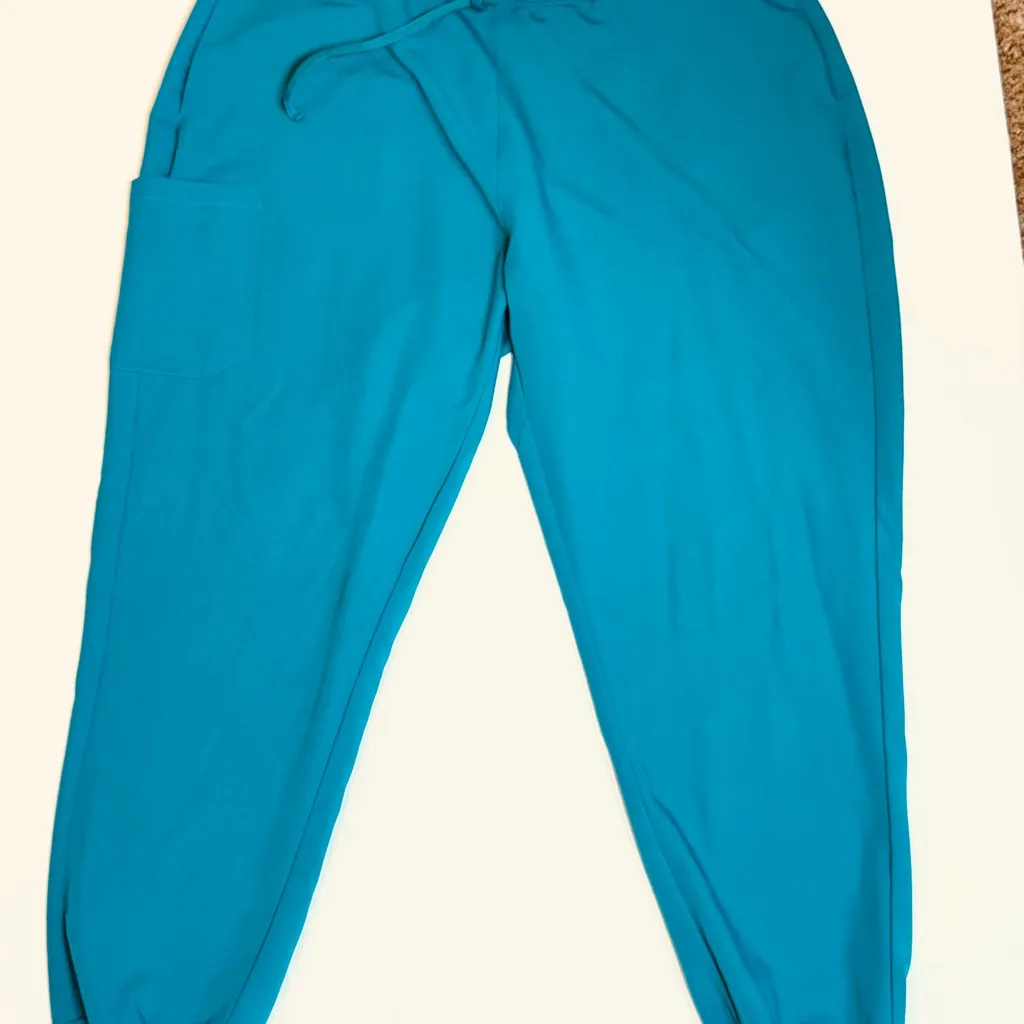 Mandala Teal Scrub Set XL Top & Pants Stretch Athleisure Workwear Blue - Image 8