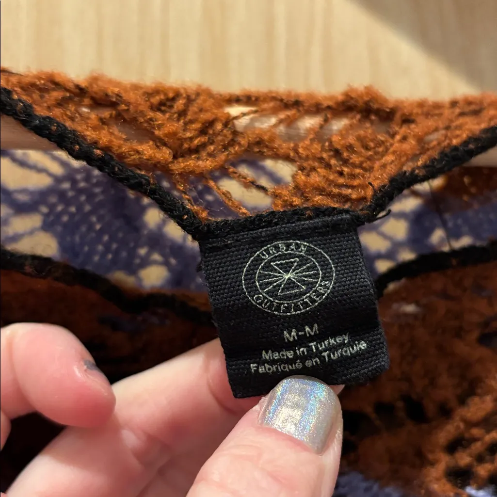 Urban Outfitters Crochet Crop Top Long Sleeved Colorful Size Medium - Image 5