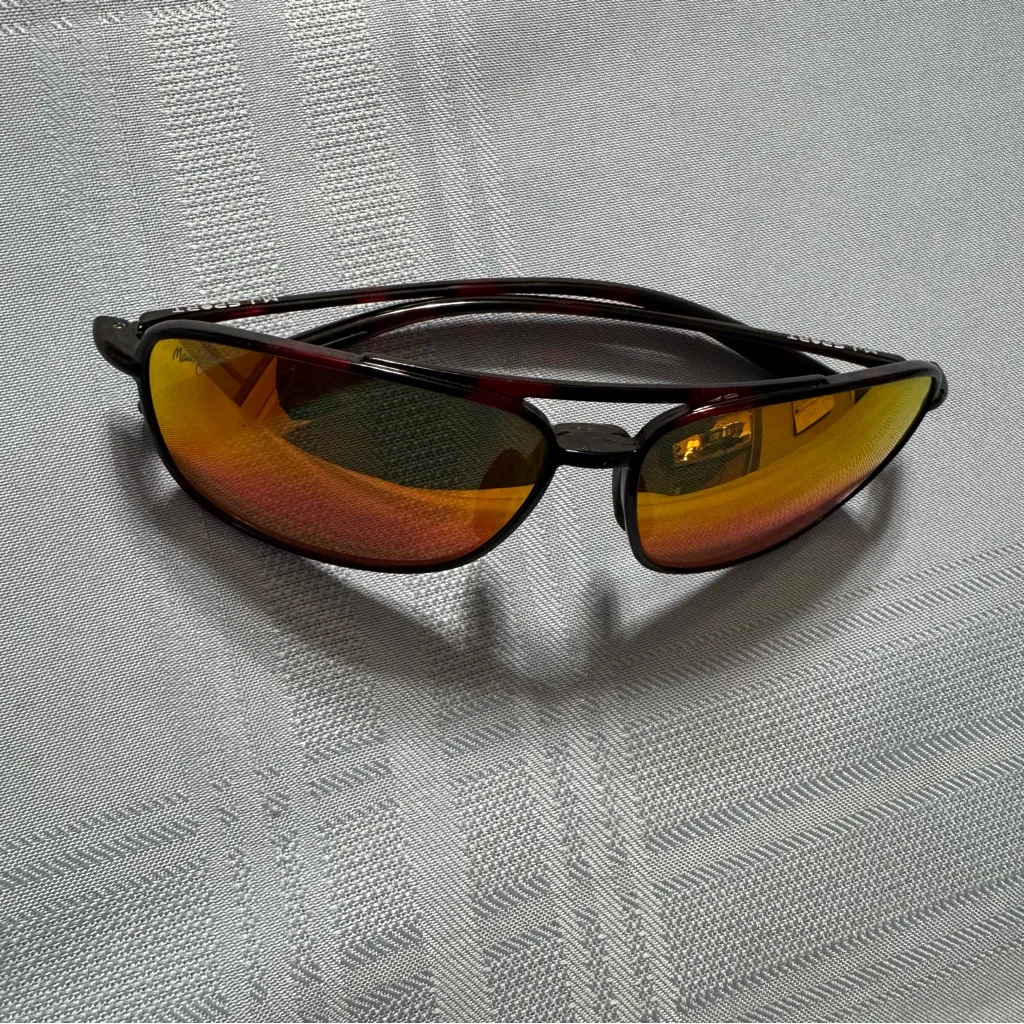 Maui Jim Black Sunglasses with Orange Lenses - Image 3