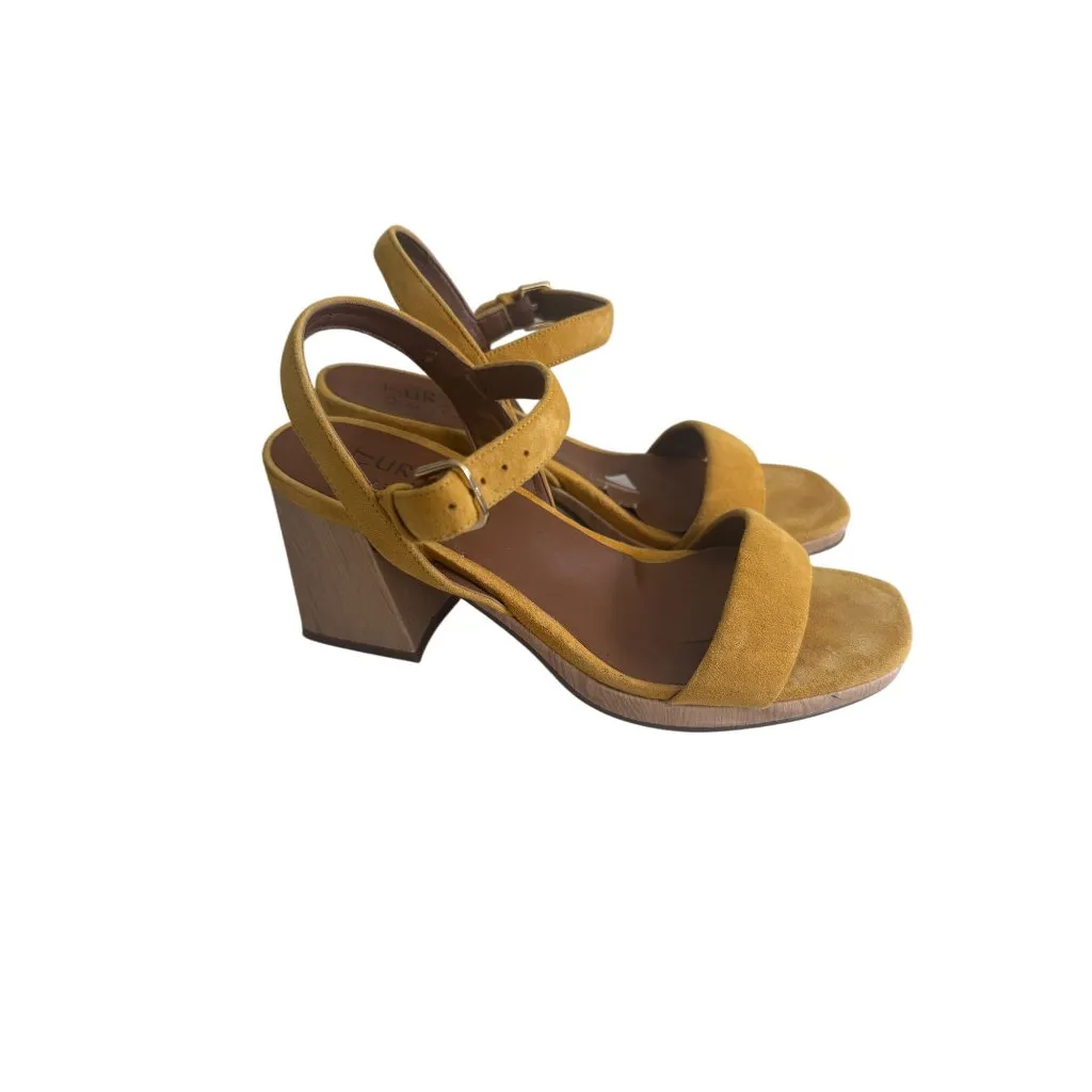 NATURALIZER Yellow Suede Sandals Heels Size 7.5W - Image 7