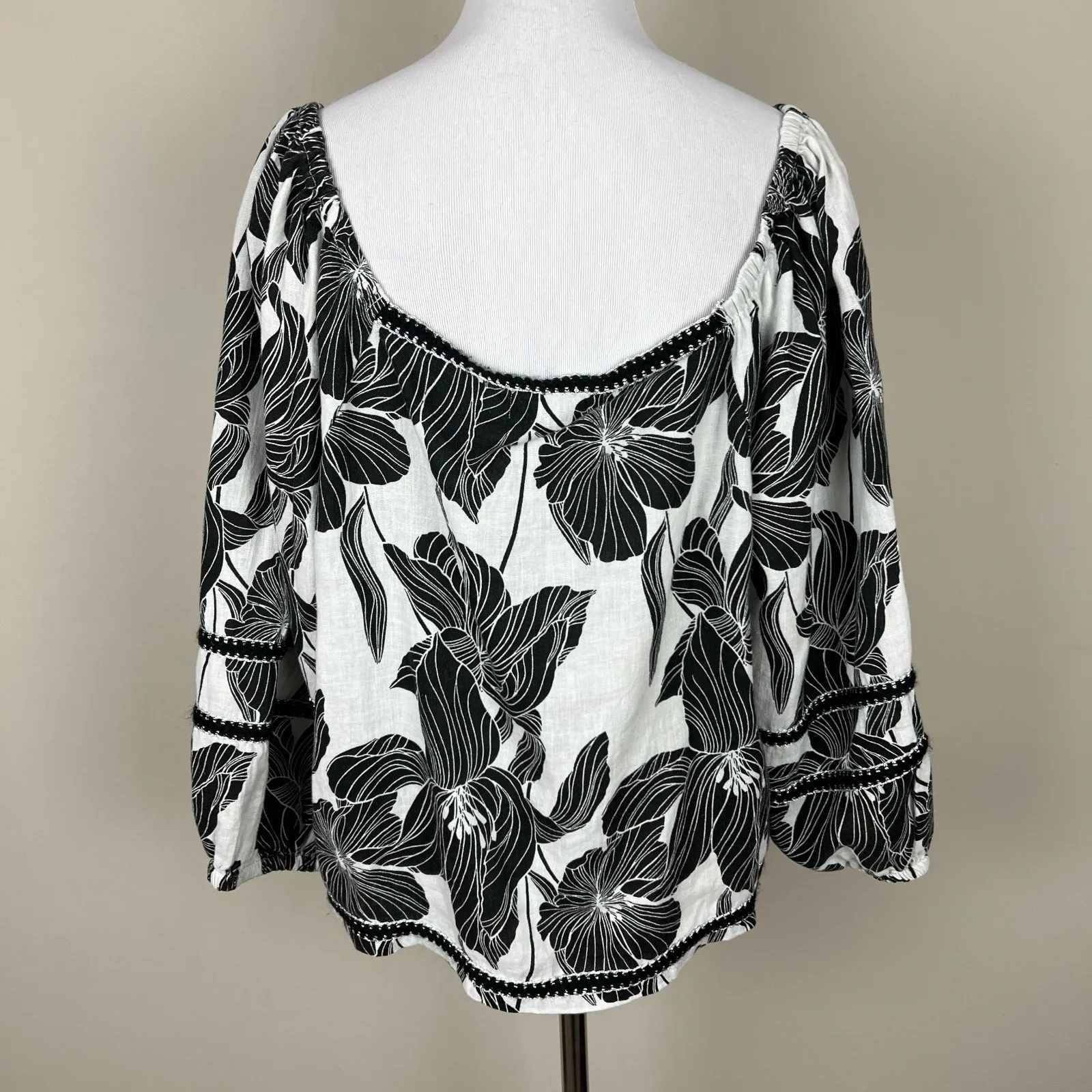Tahari Top XL 100%‎ Linen Black White Floral Square Neck Embroidered Coastal New - Image 5