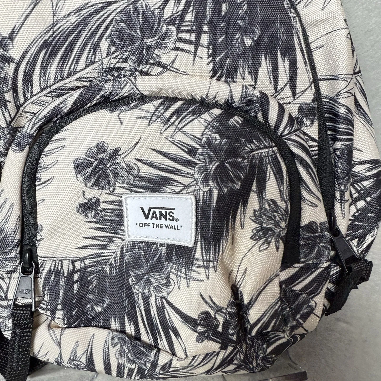 Vans Off The Wall Mini Backpack Travel Play Beach Mall Purse - Image 3