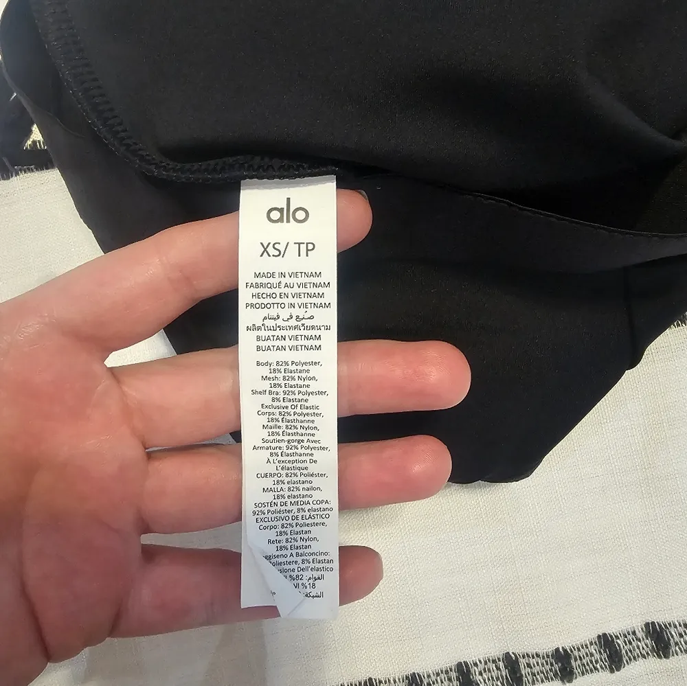 ALO Yoga Black Sports Bra with Racerback Design and Form-Fitting Stretch - Image 9