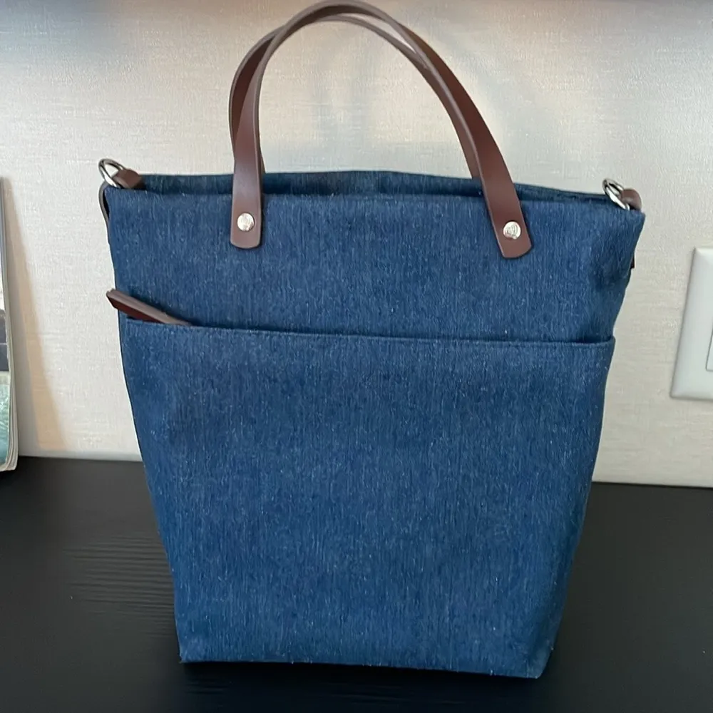 Brighton Wild at Heart Denim Messenger Bag NWT - Image 7