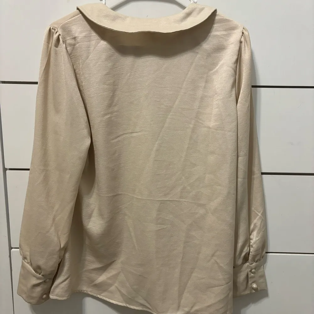 Casual Front Tie Bow Blouse - Image 3