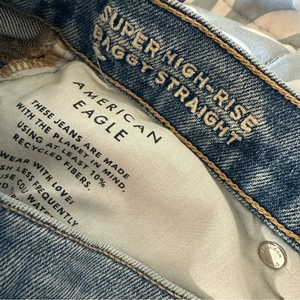 American Eagle Outfitters Light Blue Baggy Straight Leg High Rise Jeans - Image 4