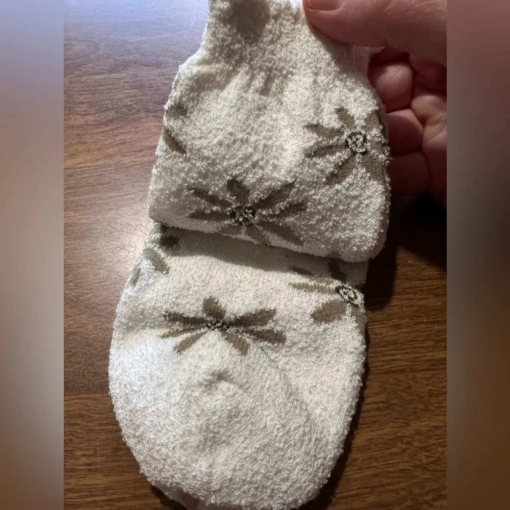 ELLE Active Women’s Socks Floral Vintage 90s Acrylic Nylon Blend NWT Deadstock - Image 5