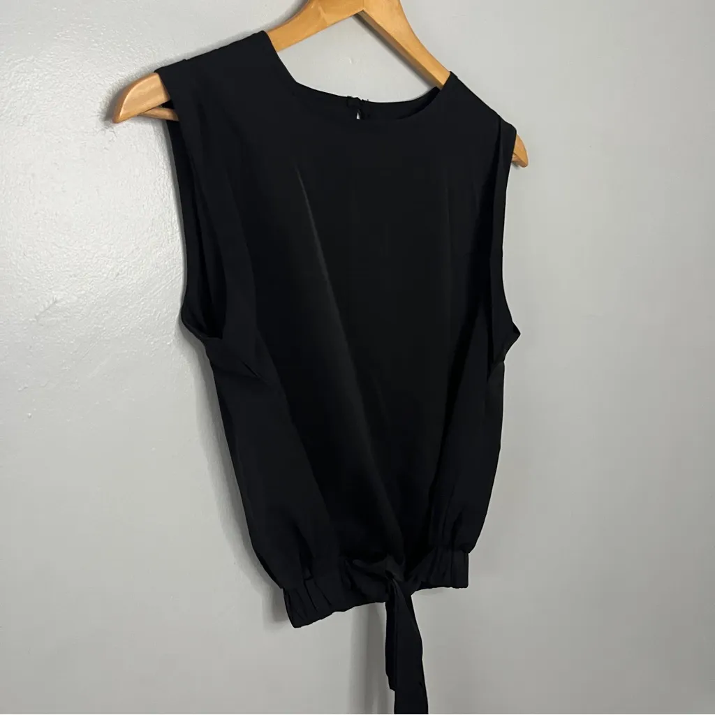 Black Sleeveless Tie - Image 3