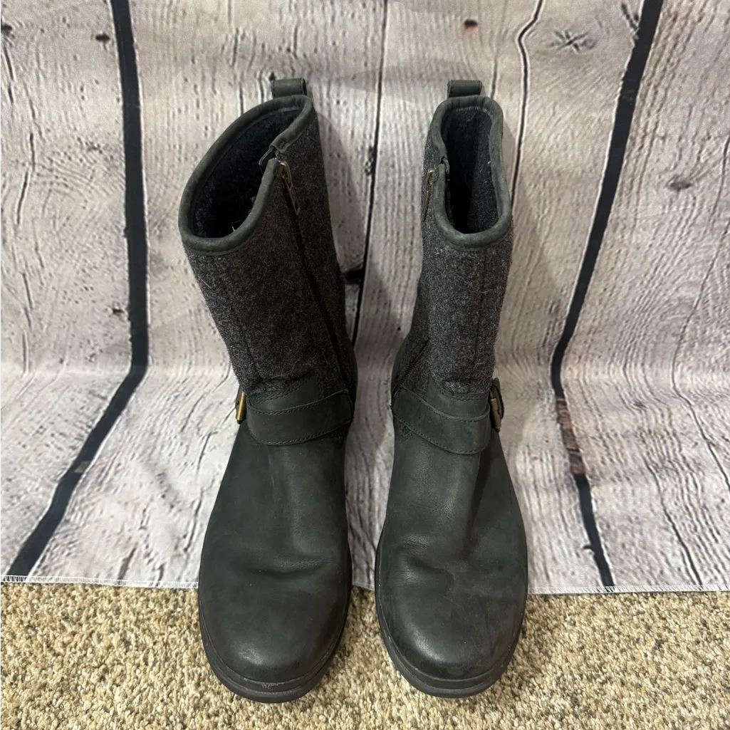 UGG Robbie boots for women size 9 - Image 8