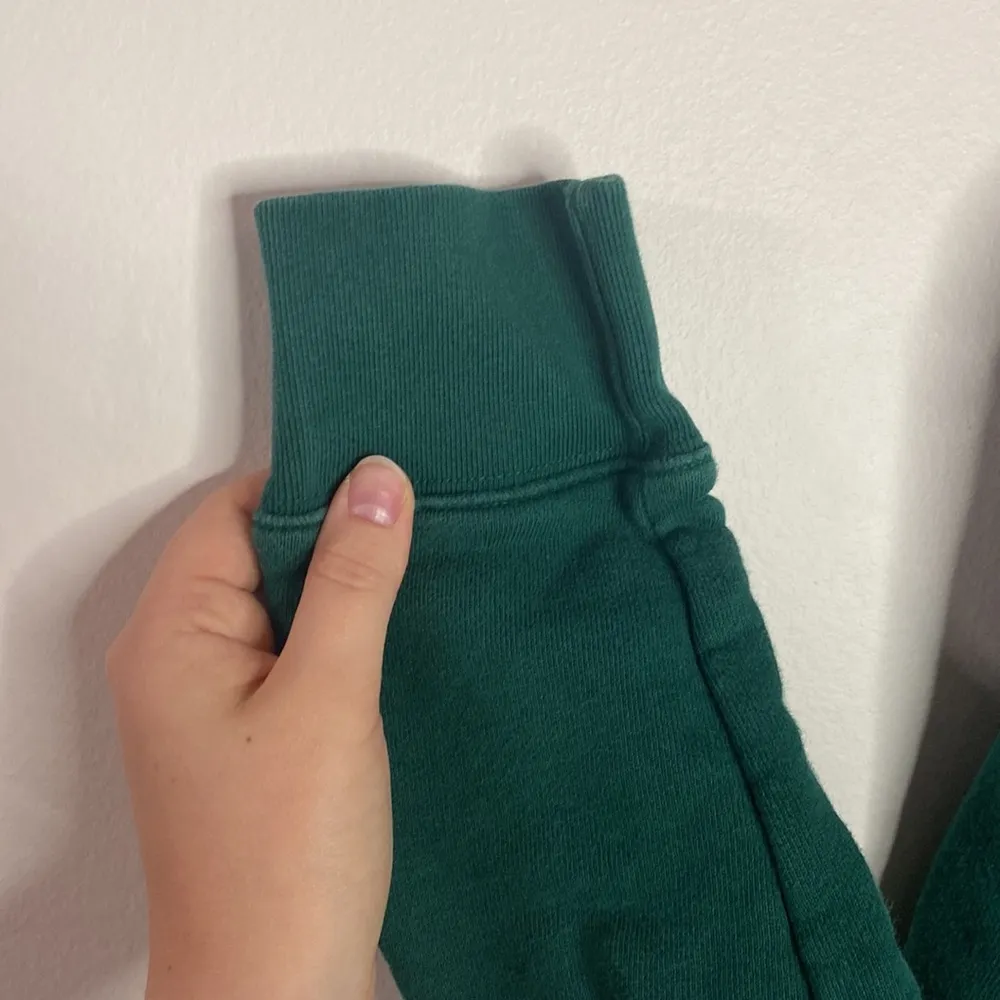 Adidas Originals Green trefoil graphic hoodie size S - Image 10