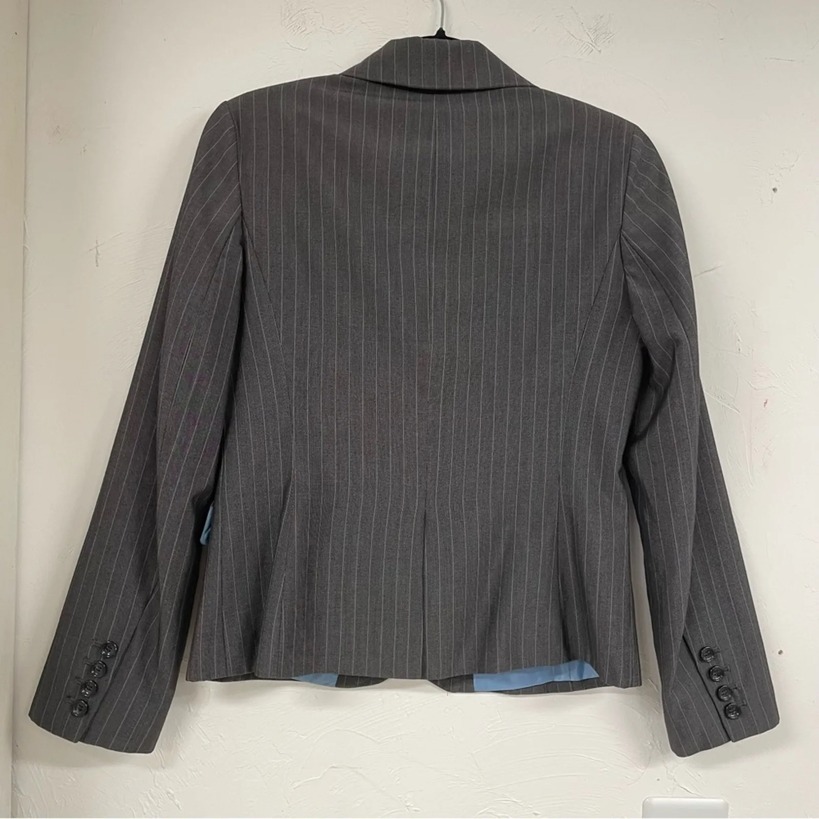 Ann Taylor Grey Pinstripe Women Blazer Jacket 4 Button Down Dark Academia Preppy - Image 8