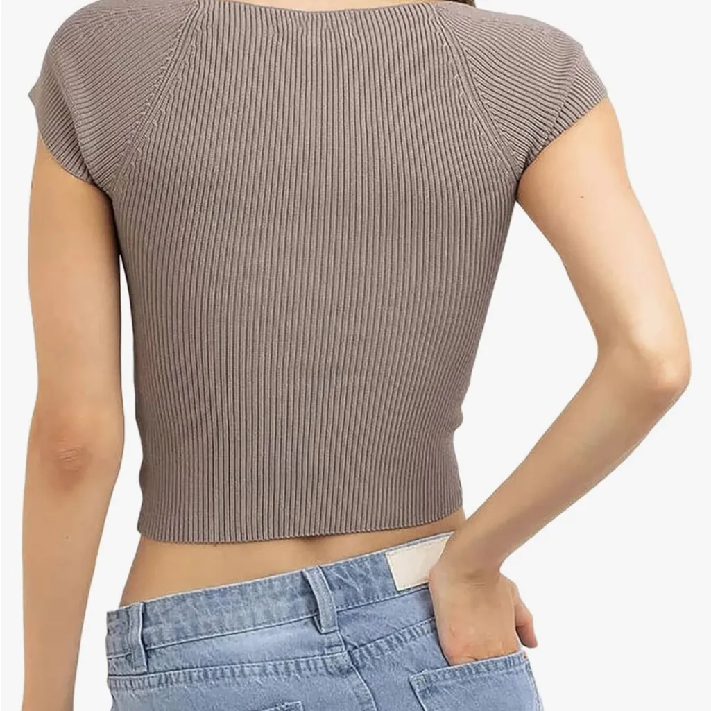 Women's Knit Crop Top Short Sleeve Twist Front - Image 2