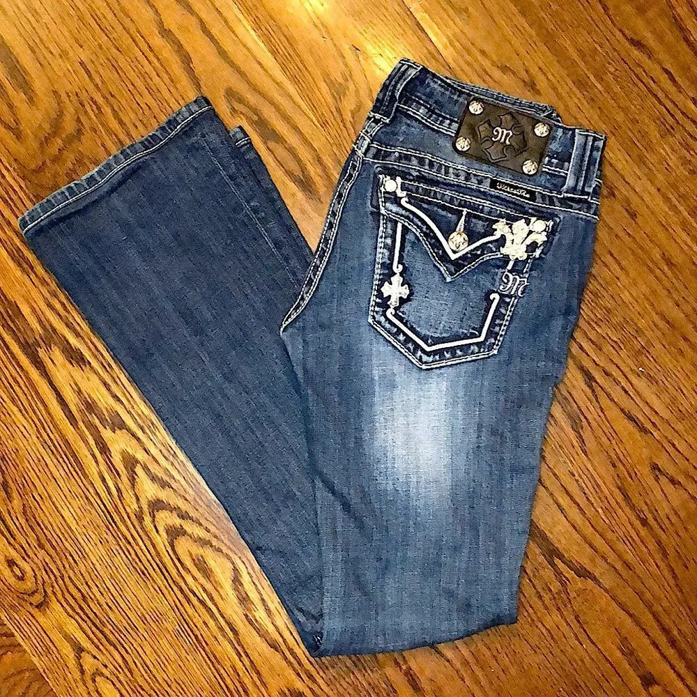 MISS ME Dark Wash Embellished Boot Cut Denim Low Rise Jeans Size 28x31 TAG 28x34 - Image 3
