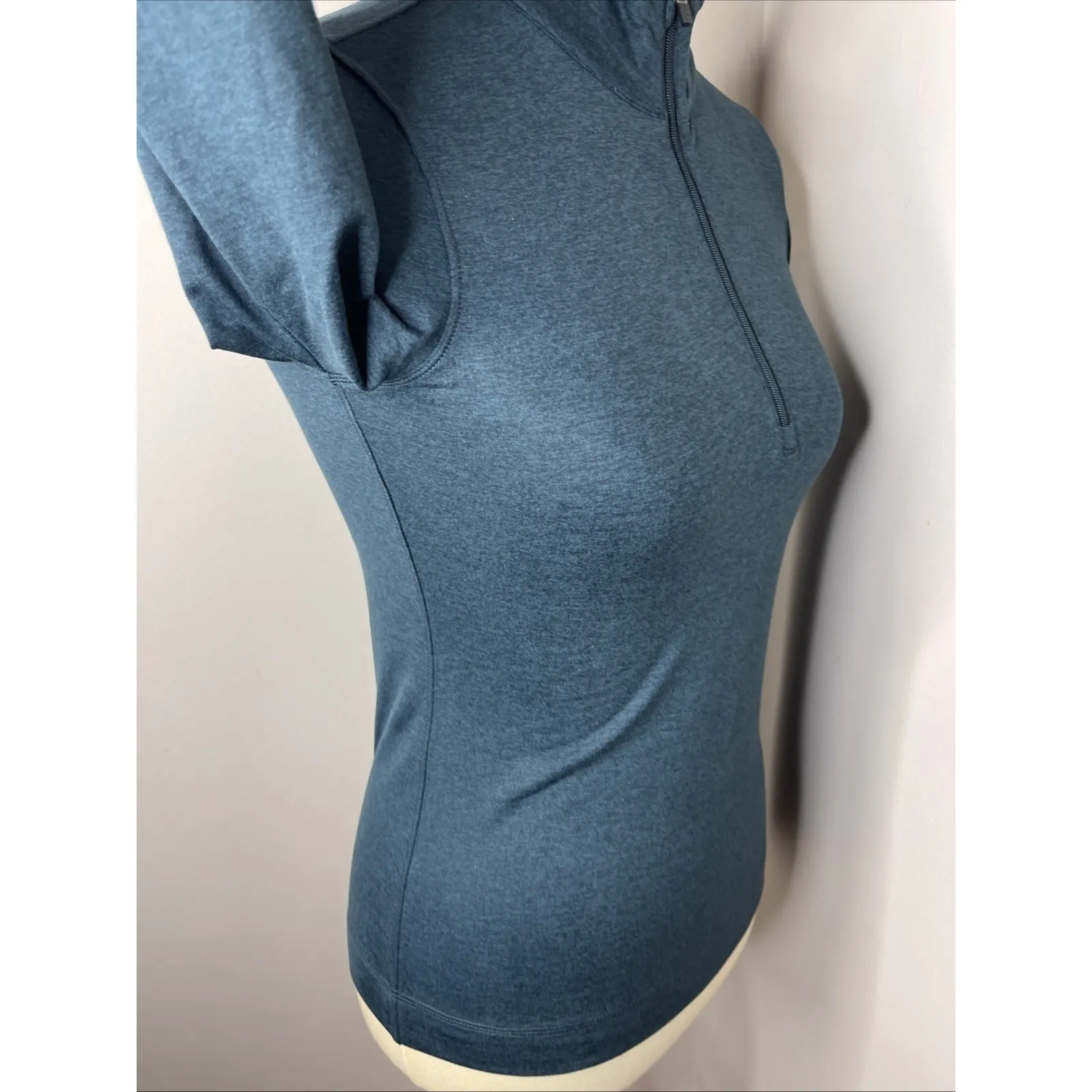 Vuori Halo Essential Half Zip Pullover Beryl Green Heather Women's Size X-Small - Image 6