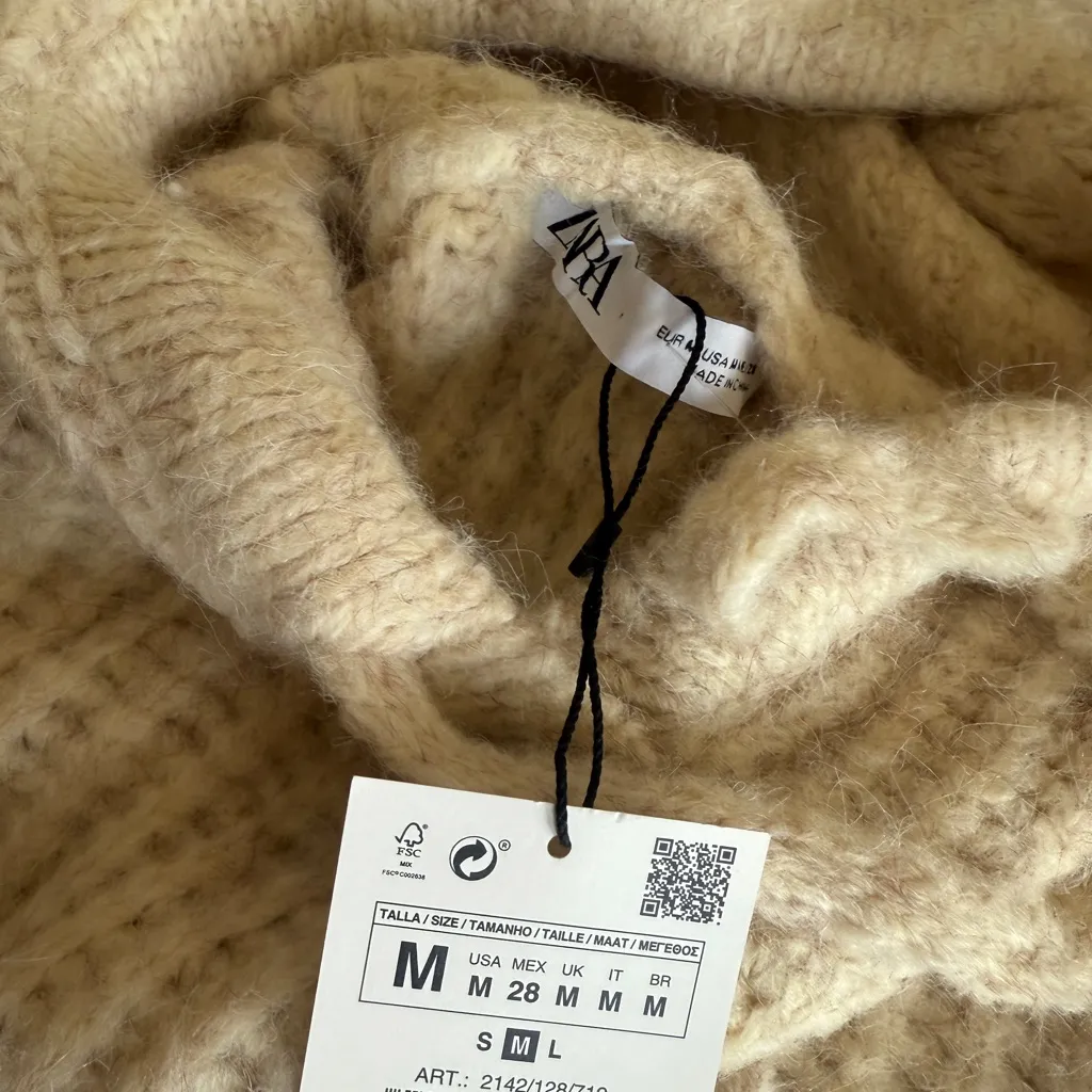 NWT ZARA Hooded Short Sleeve Sweater Vest Chunky Minimalist Bloggers Fave Medium - Image 7