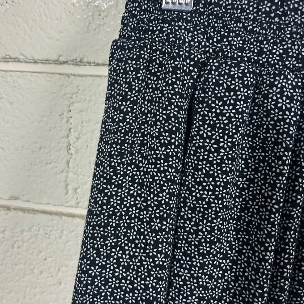 Brandy Melville Blue Floral Mini Skirt - Image 6