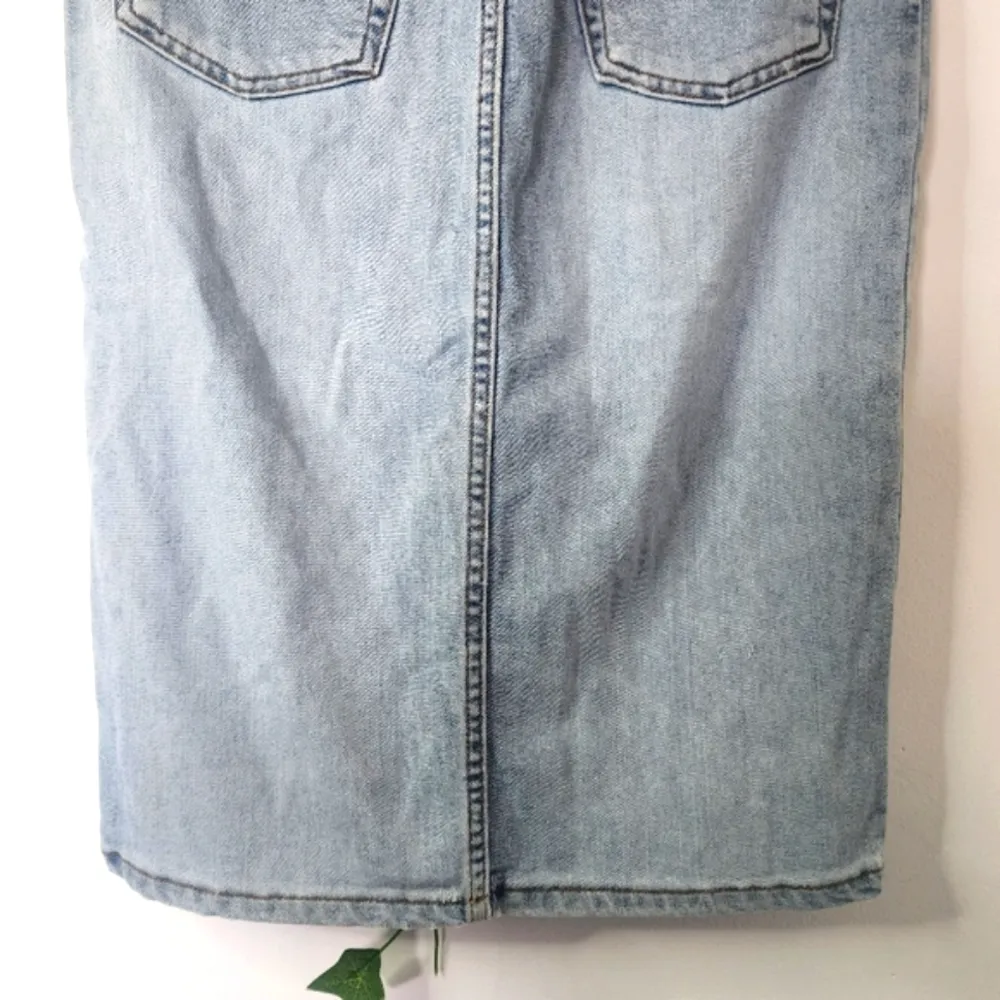 XOXO Light Wash Jean Denim Skirt Pencil Style - Image 6