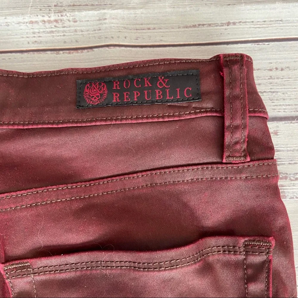 Rock & Republic Berlin Red Coated Jeans. Size 6M. - Image 6