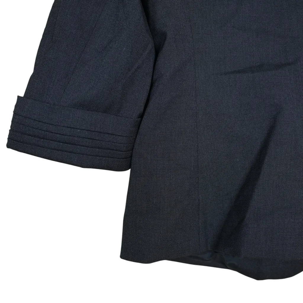 Antonio Melani  3/4 Sleeve Button Front Lined Blazer in Charcoal Gray Women's 6 - Image 6