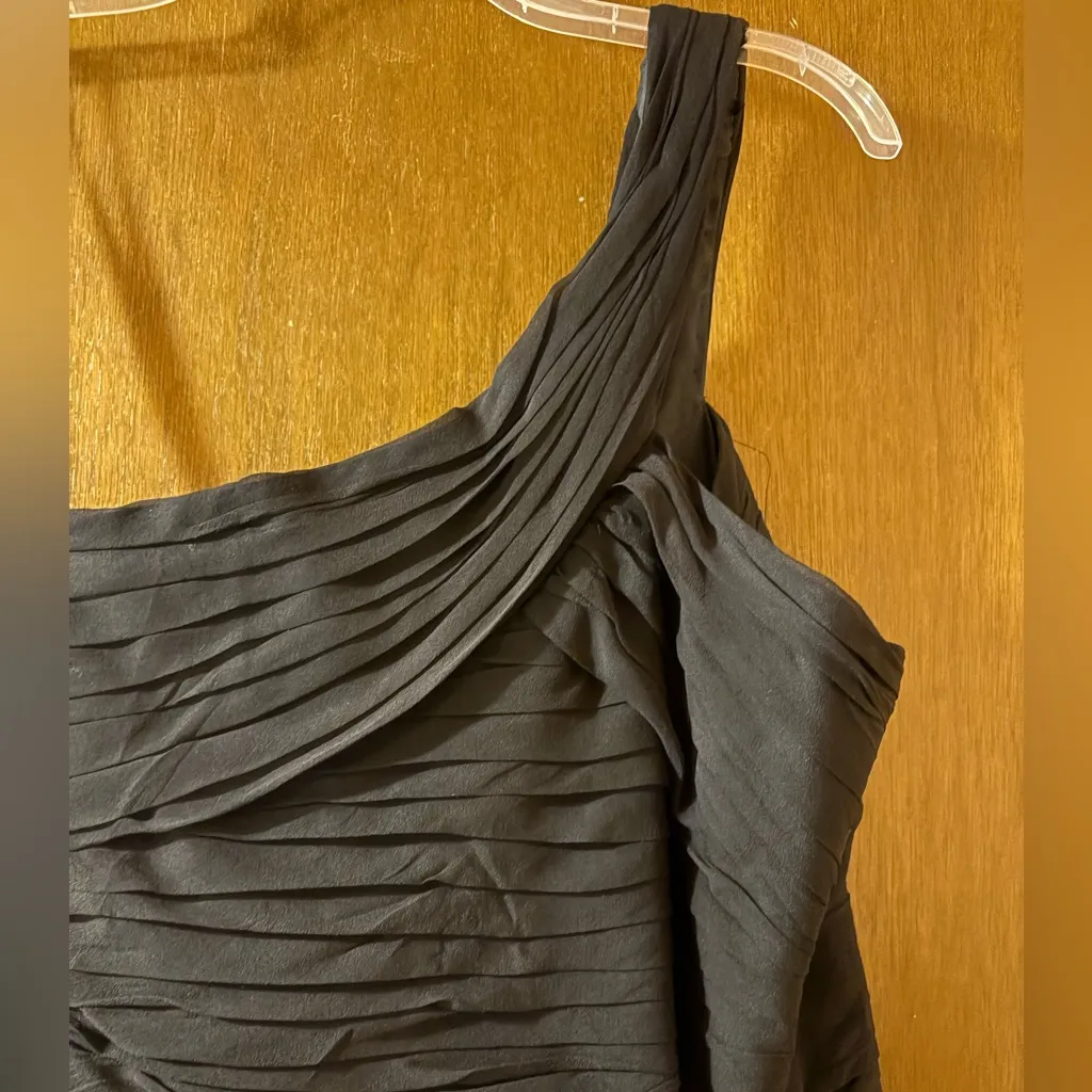 ML Monique Lhuillier Black Sleeveless Asymmetrical Sequin 3D Flower Skirt Gown - Image 6